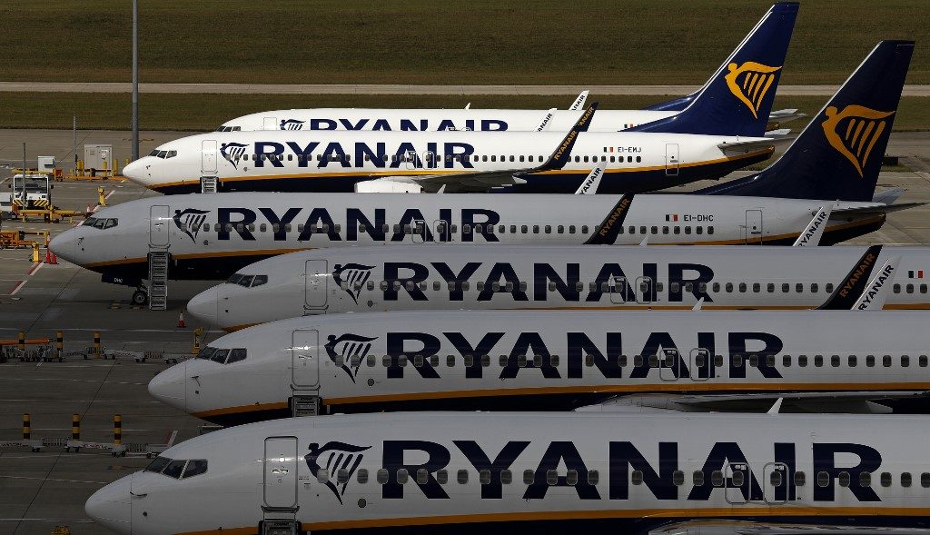 Ryanair slashes winter flights on virus restrictions