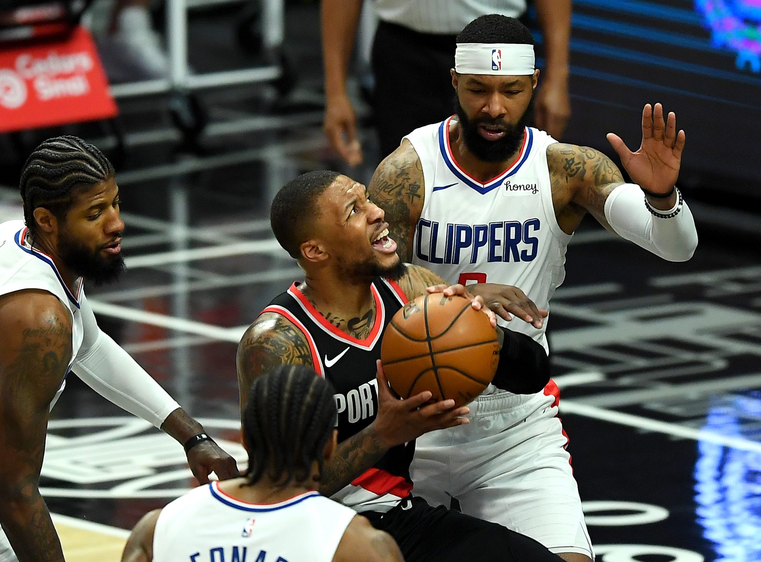 Clippers get off to fast start in win over Blazers
