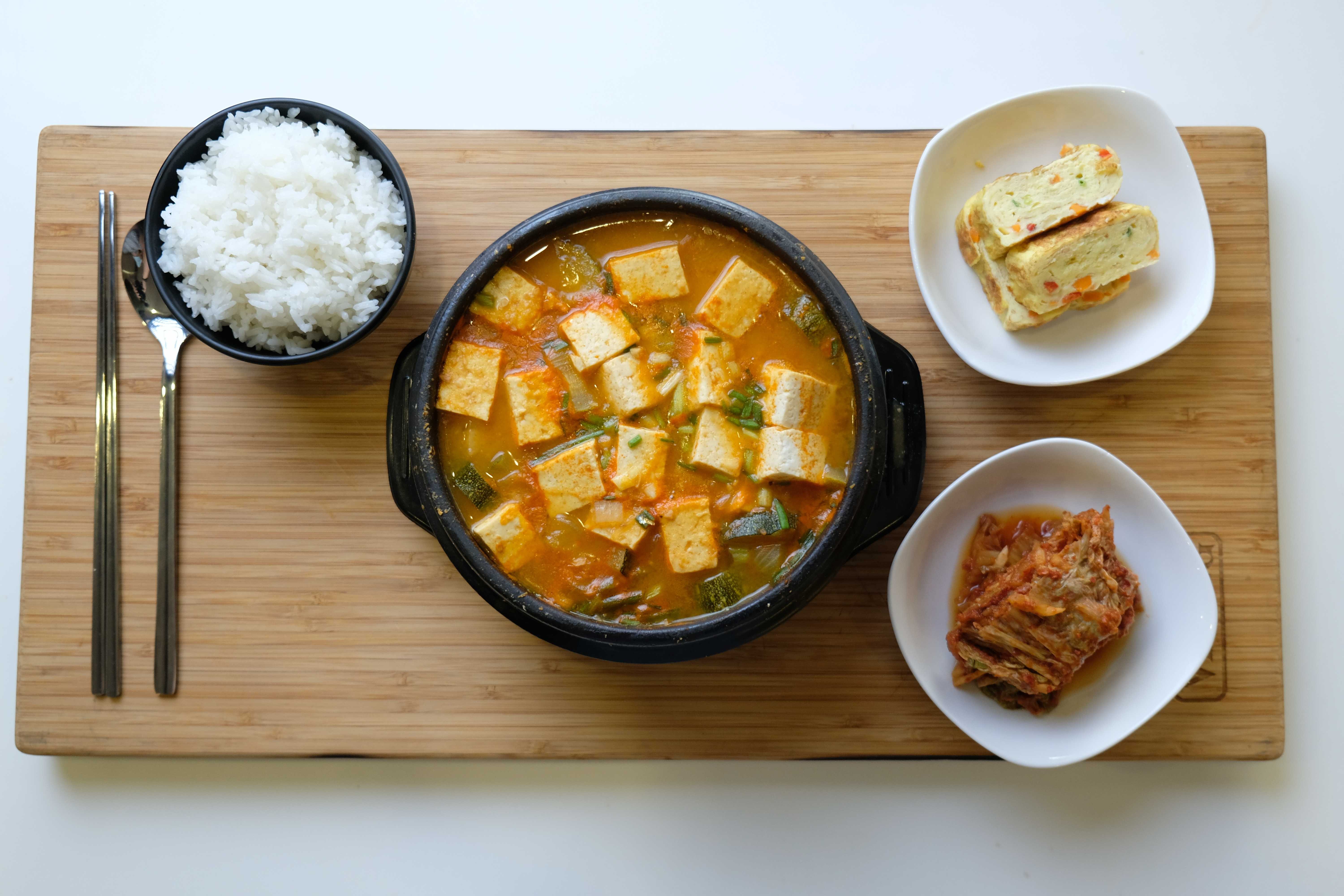 [Kitchen 143] Everyday Korean stew: Doenjang Jjigae