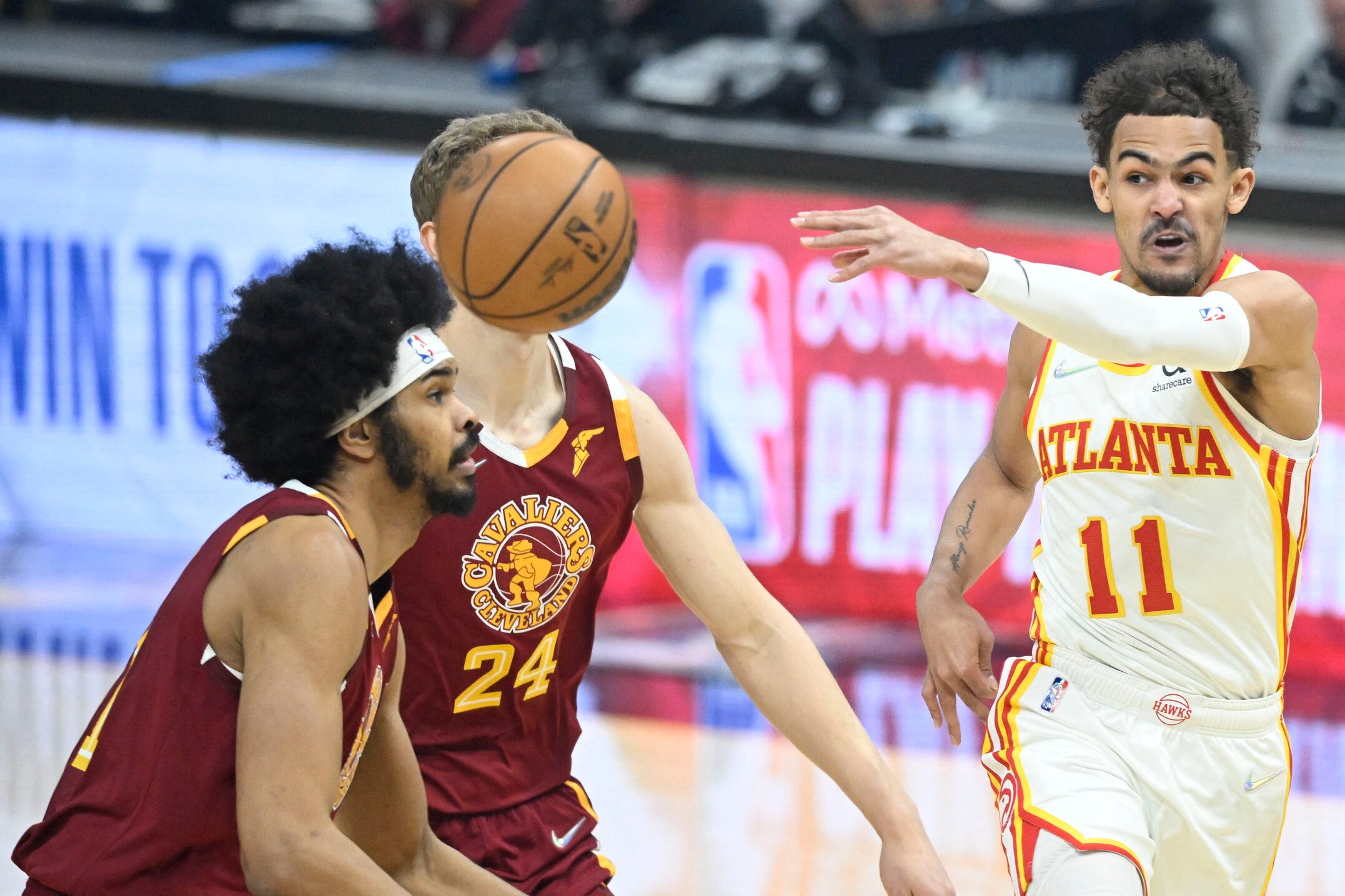 Trae Young leads hot-shooting Hawks past Pelicans, 123-107 - The San Diego  Union-Tribune
