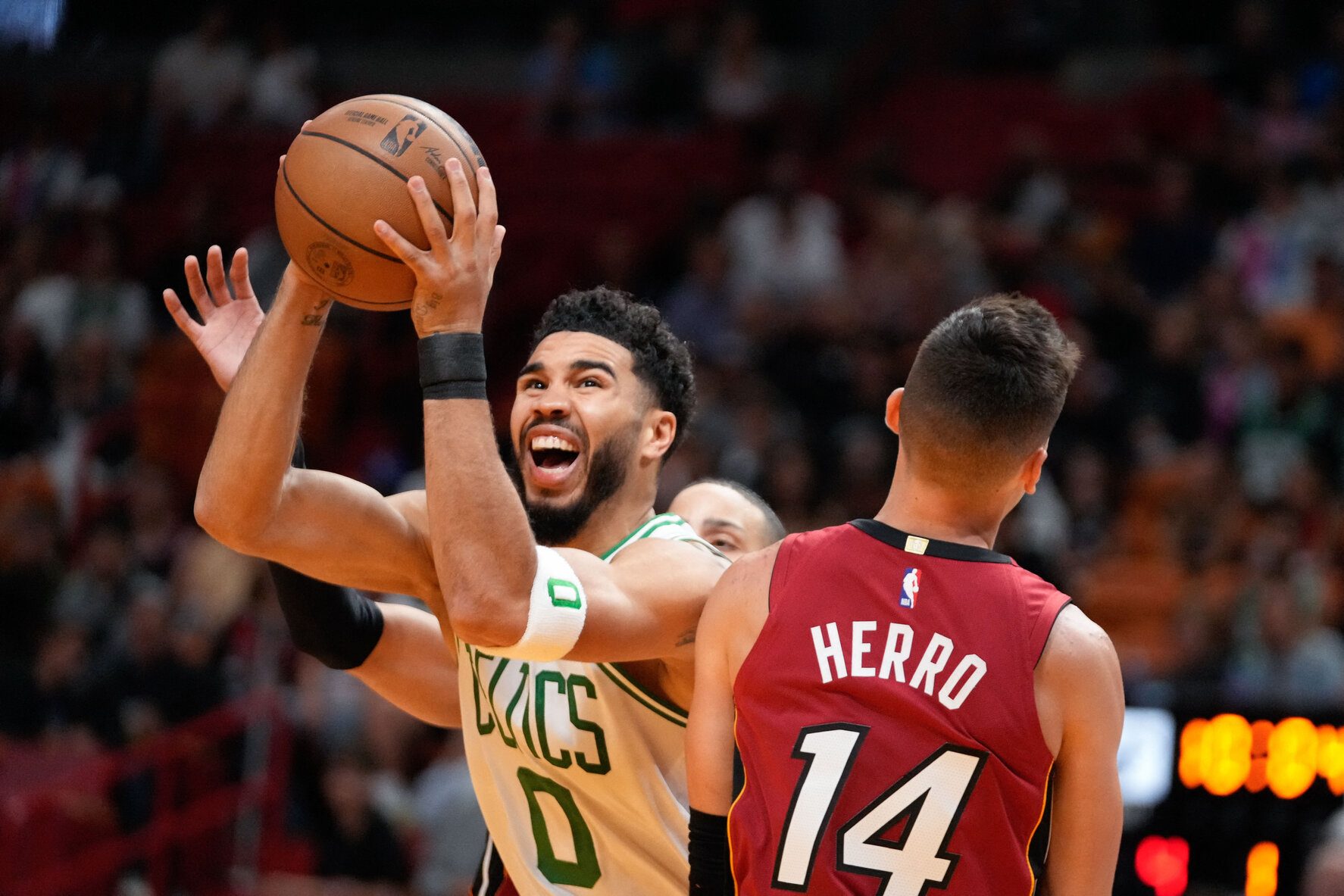 Celtics backcourt carries load in solid win over Heat