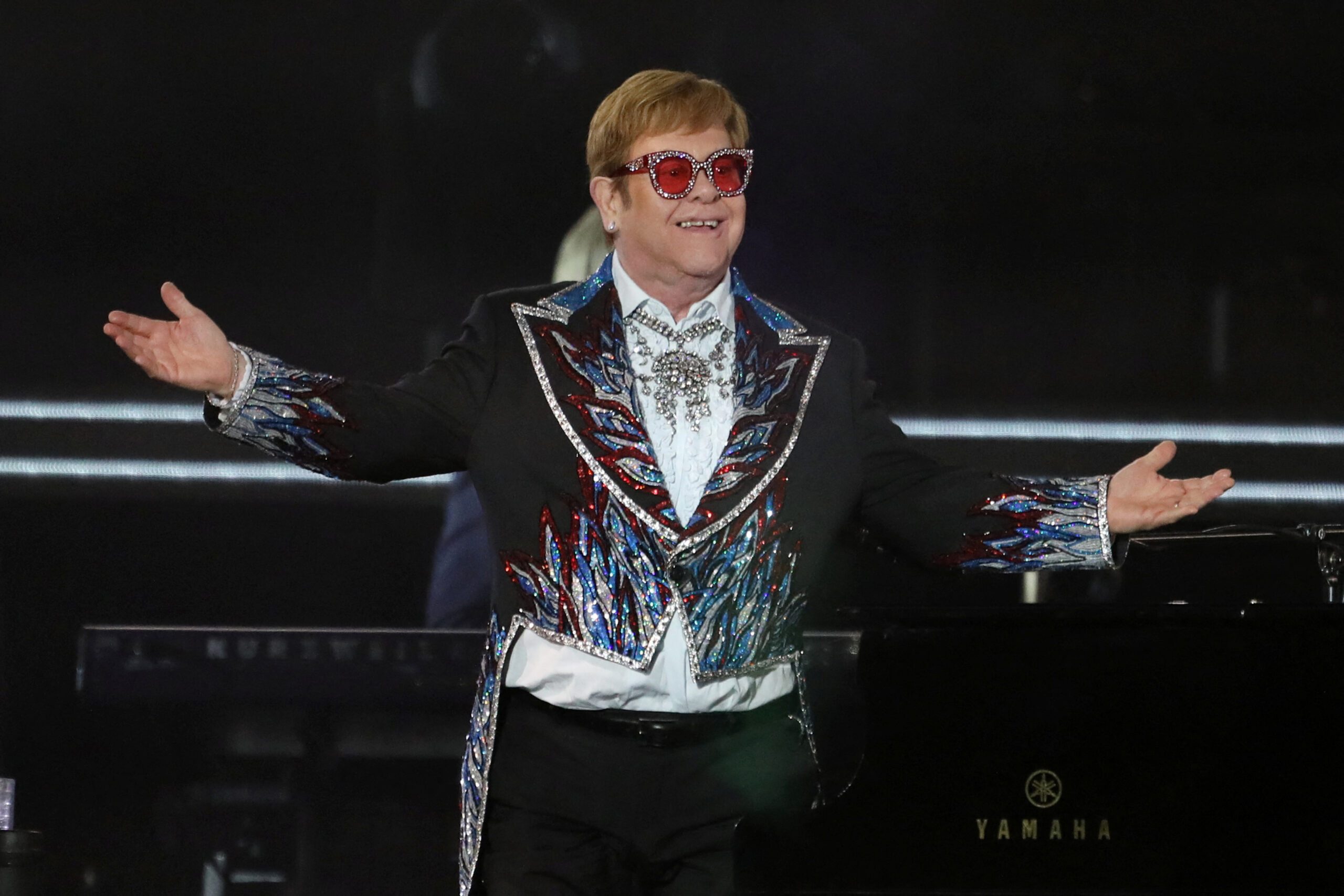 Elton John to headline Glastonbury in final UK show of farewell tour