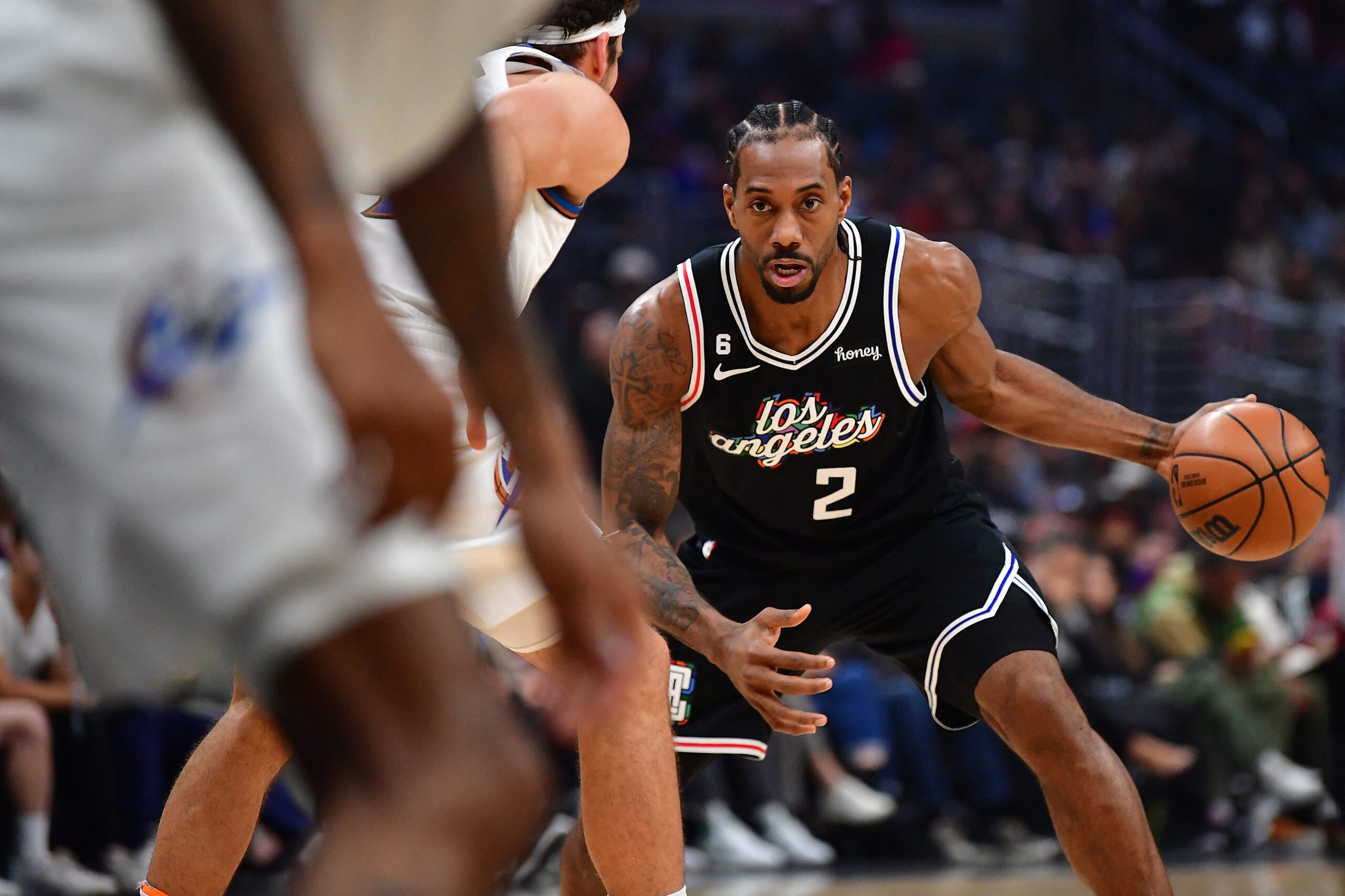 Kawhi Leonard out at least 2 games with stiffness in surgically repaired  knee
