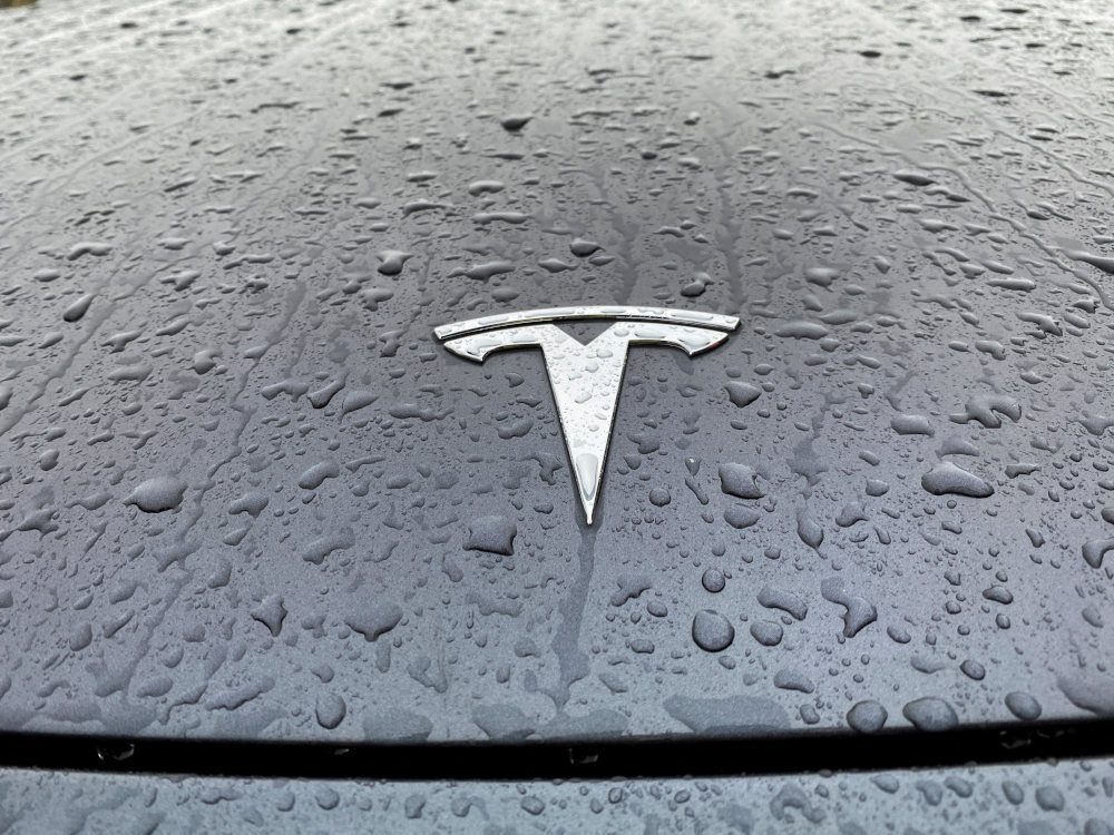 Tesla wins first US Autopilot trial involving fatal crash