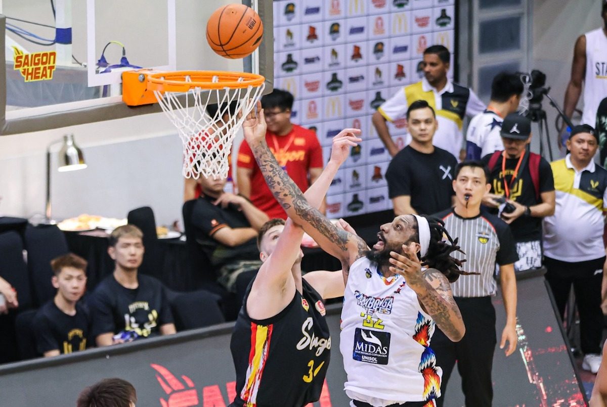 Mario Chalmers signs in Philippines