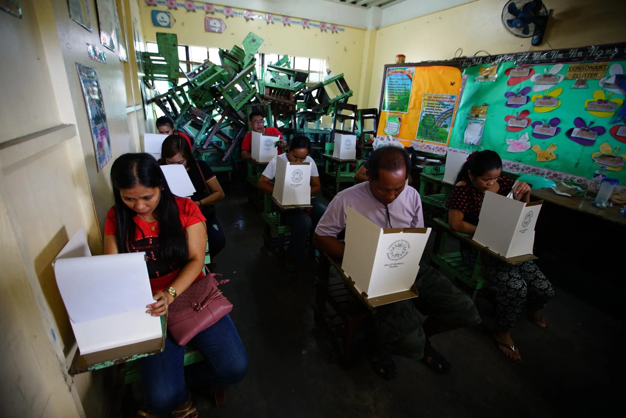 COC filing date for barangay polls favors rich candidates – lawmaker