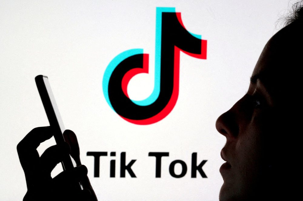TikTok refreshes community guidelines, updates rules on AI-made content, political accounts