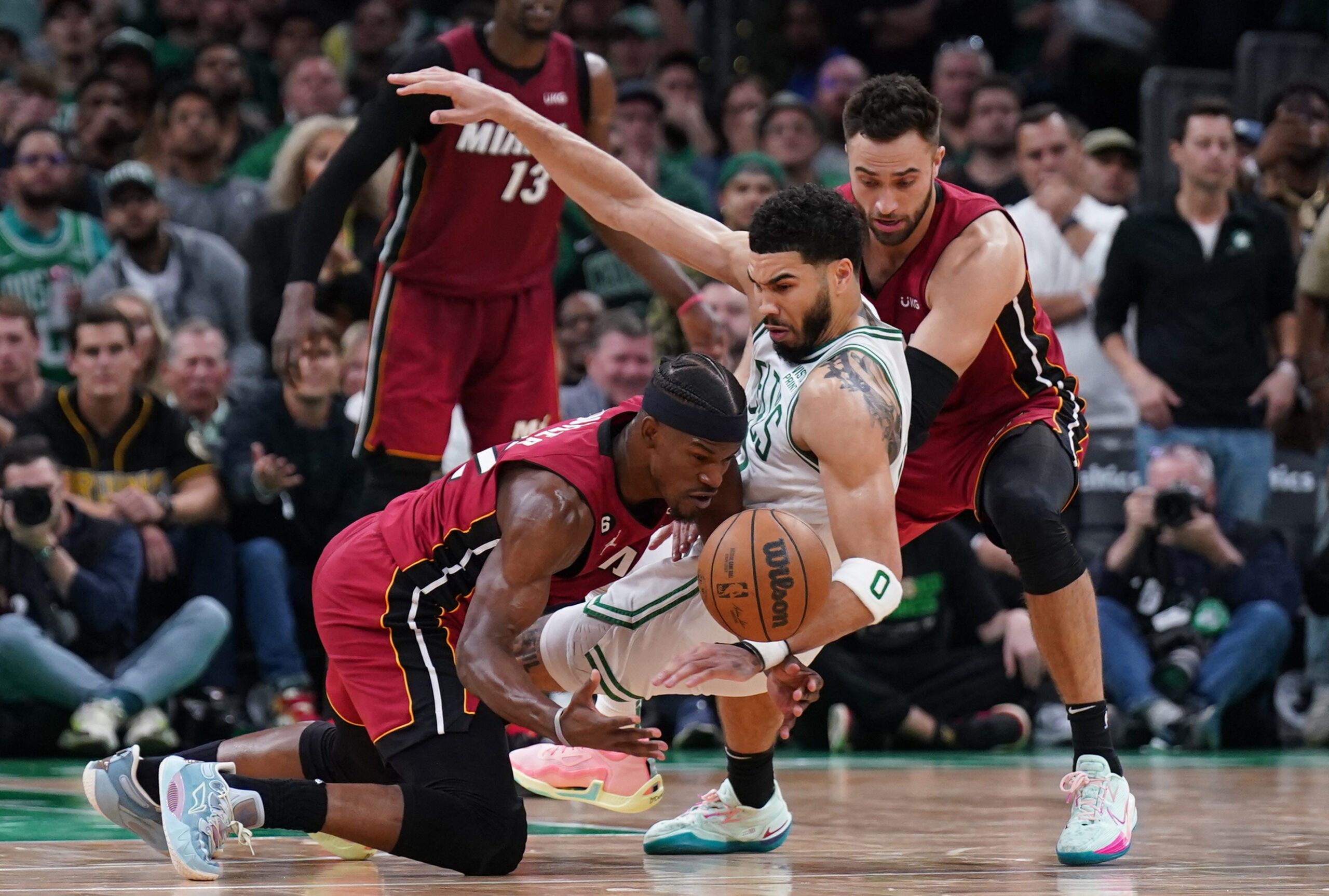 Derrick White strikes at buzzer, Celtics force Game 7 vs. Heat