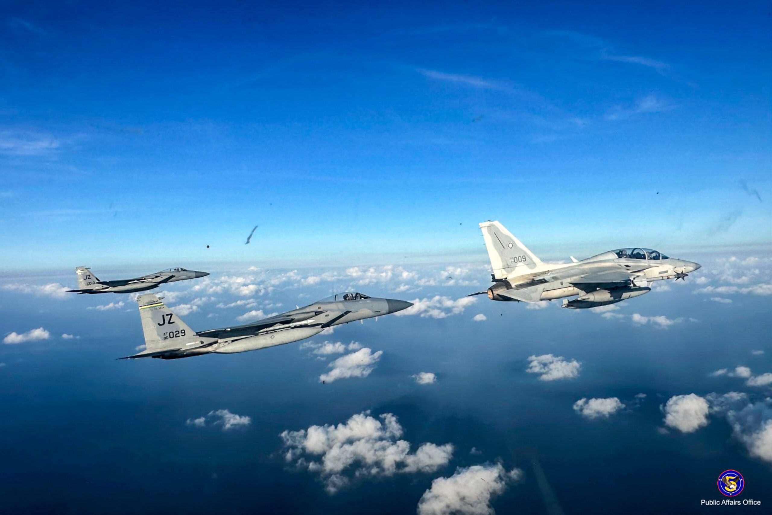 LOOK: Air Force’s FA-50s join PH-US patrols in West Philippine Sea