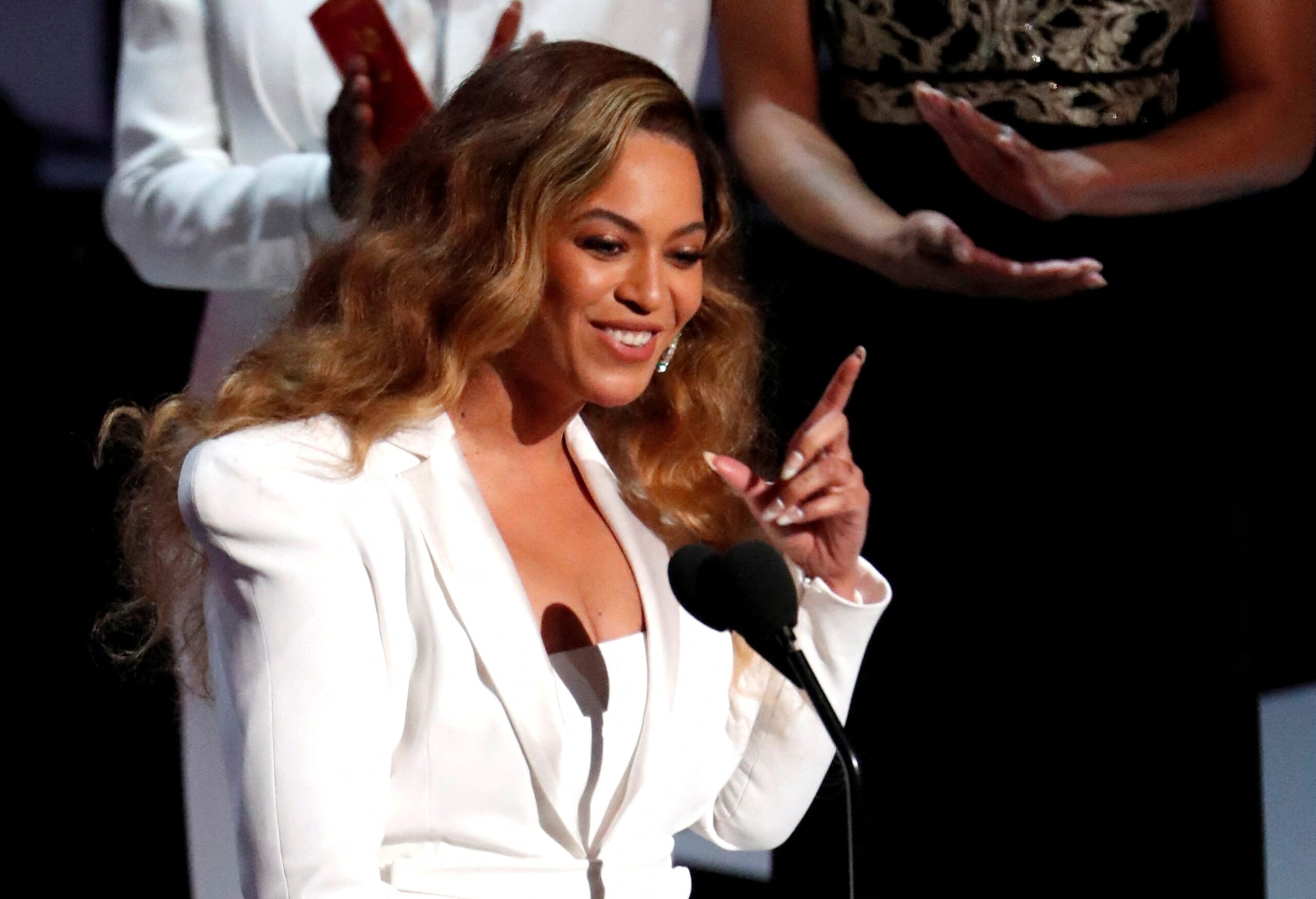 Beyonce secures first UK Number 1 spot in 14 years with ‘Texas Hold ‘Em’
