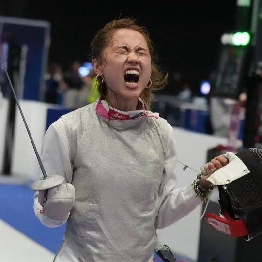 Maxine Esteban rises to world No. 27 as Olympic fencing nears
