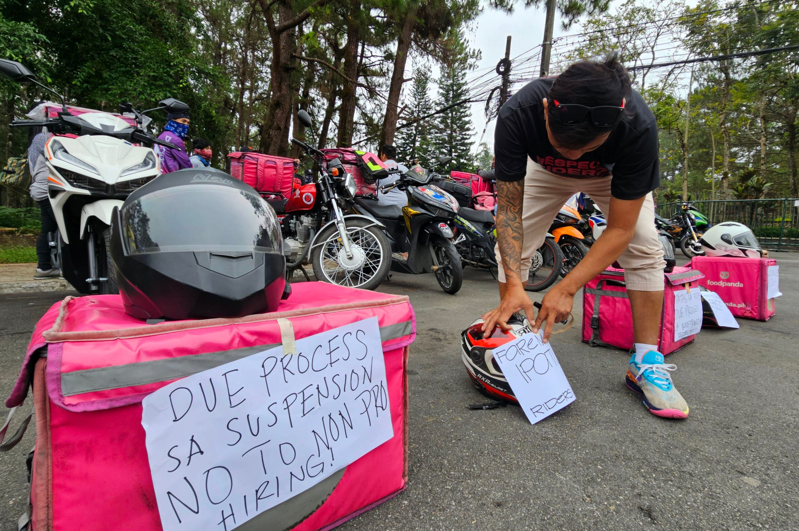 Baguio Foodpanda riders fight for better working conditions 
