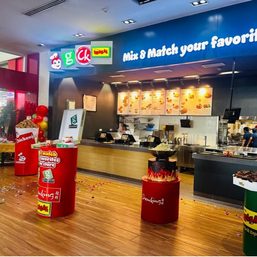 You can now mix and match Jollibee, Mang Inasal, Greenwich, and Chowking in this store