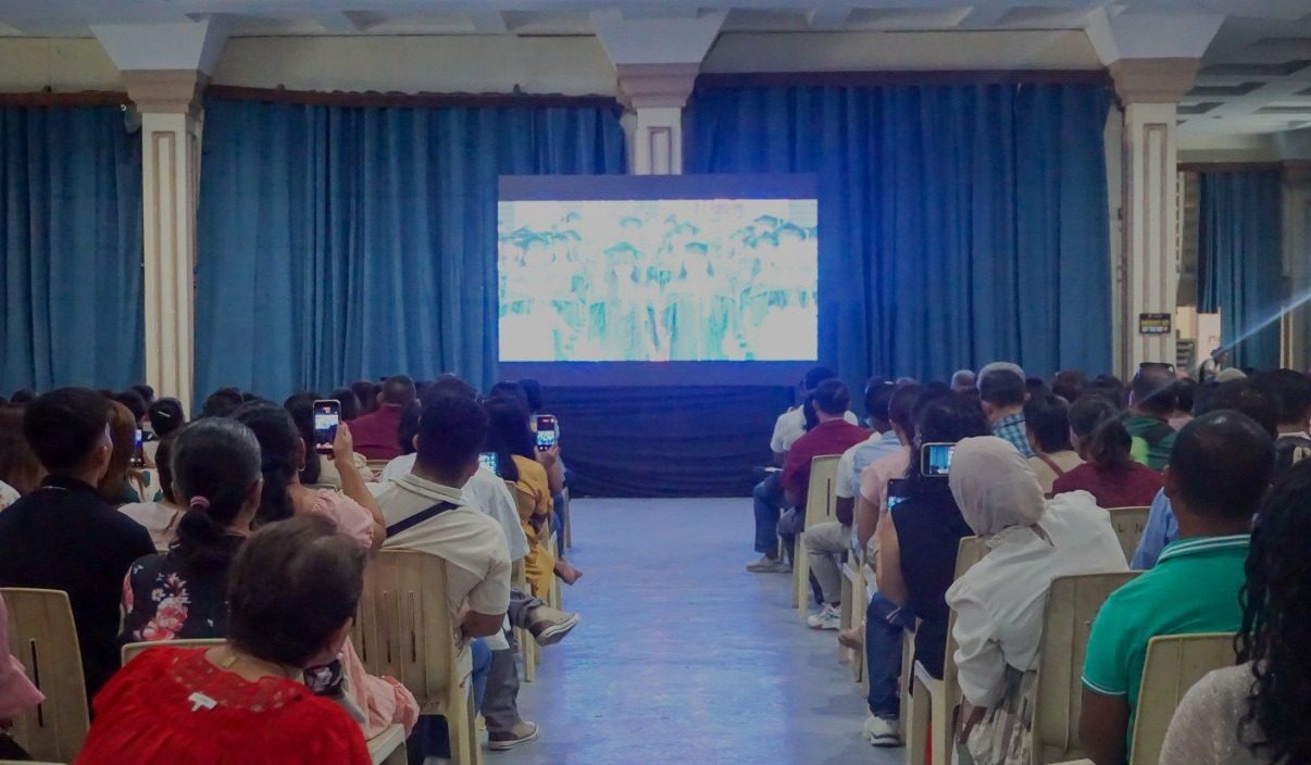 Parents watching live-stream of Leyte Normal University graduation
