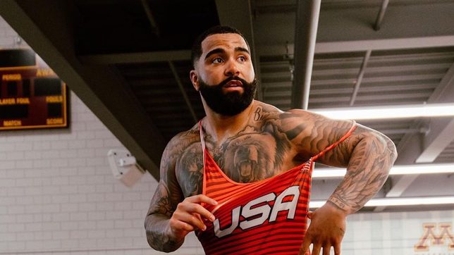 Olympic champion wrestler turns into NFL player with Bills
