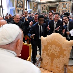 It’s OK to joke about God but don’t offend, Pope tells comedians