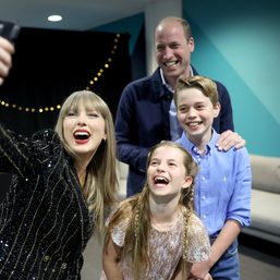 Taylor Swift poses with Prince William at ‘splendid’ London concert