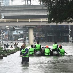 Stranded commuters, motorists endure Metro Manila’s floods
