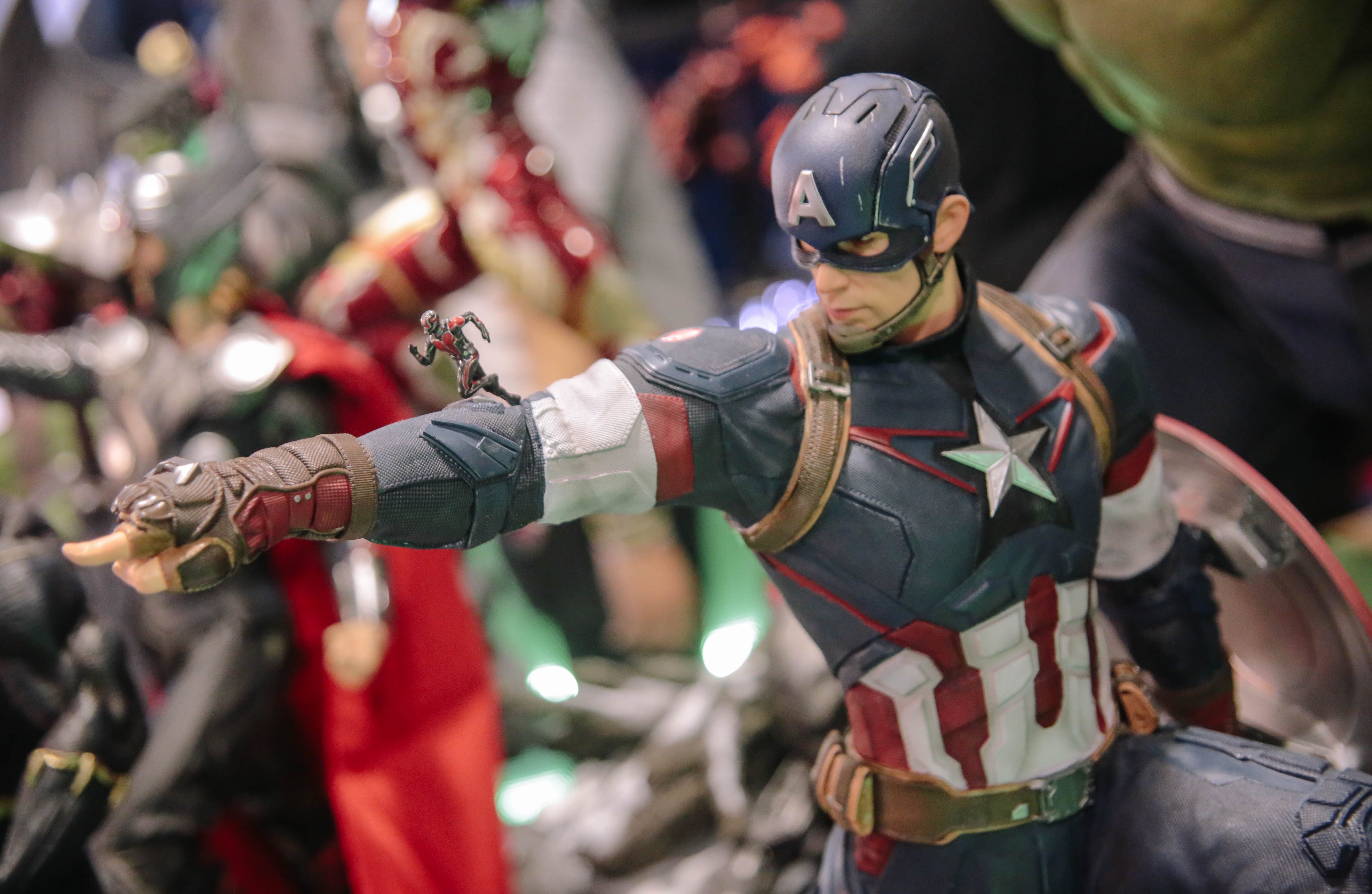 Captain America and Ant-Man. Photo by Paolo Abad/Rappler  