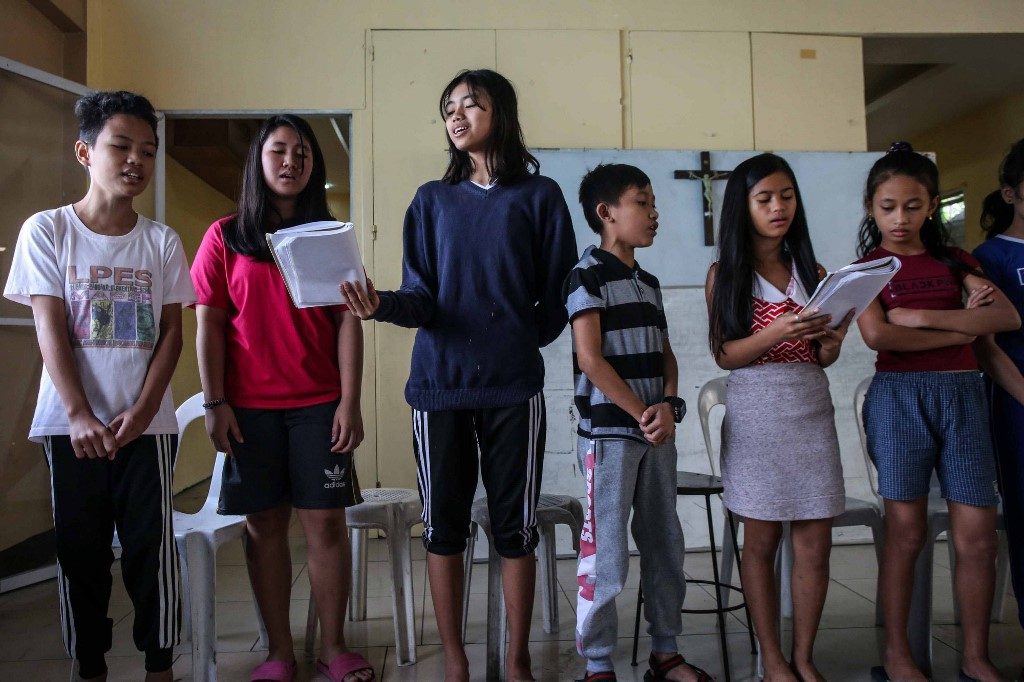 Grieving children’s choir breaking Philippine drug war cycle