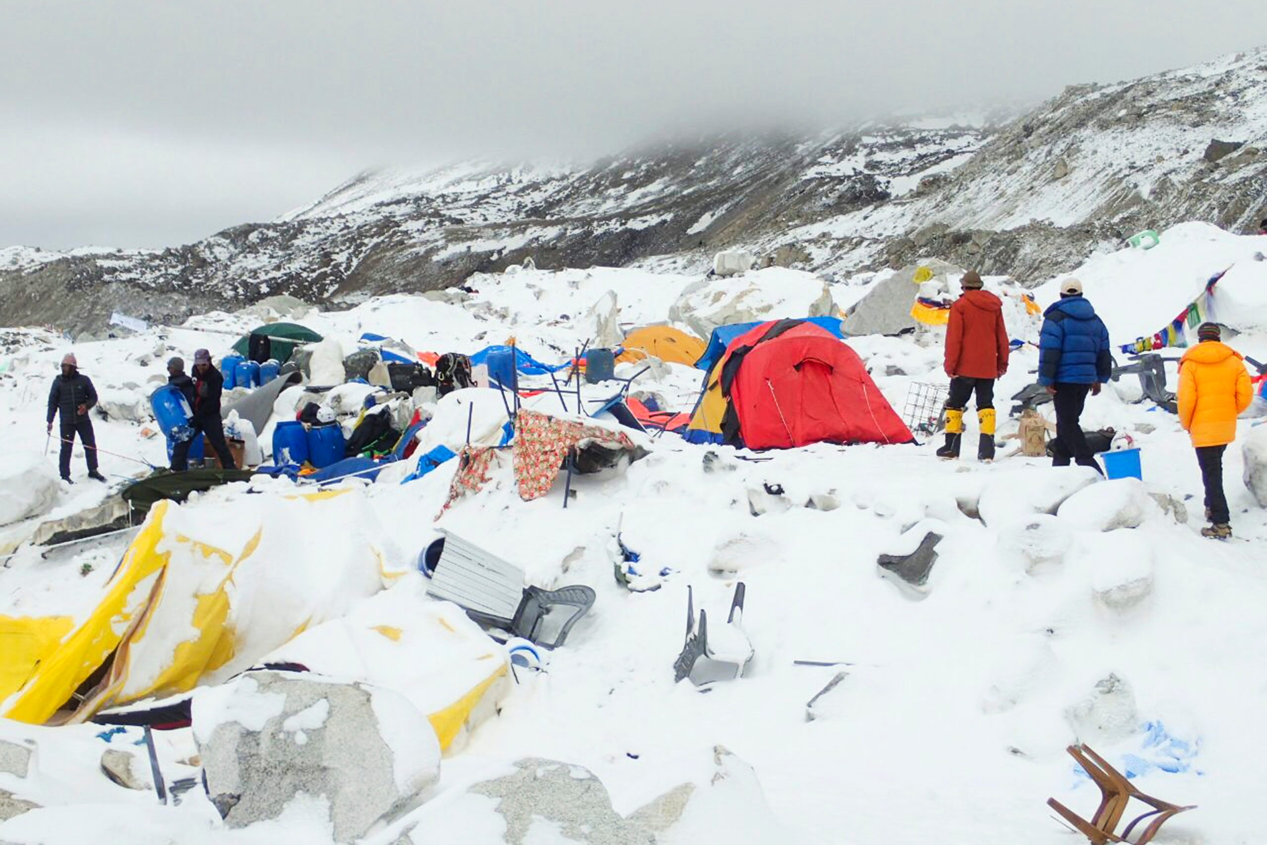 Nepal official says 250 feared missing after avalanche