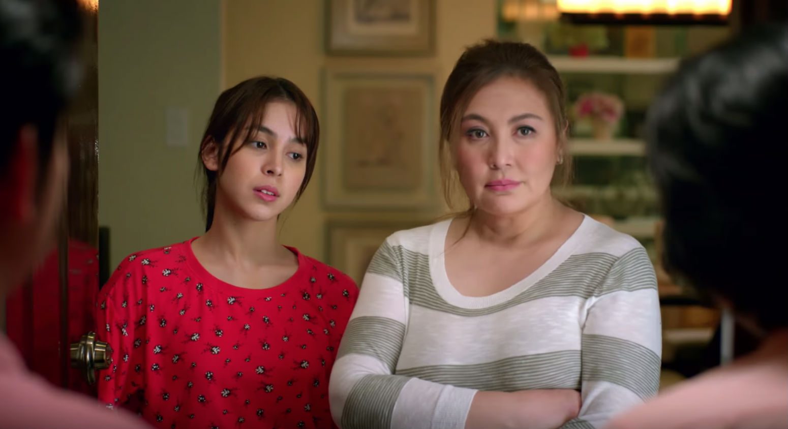 Patty and her daughter (Julia Barretto) try to start a new life after her separation from her husband.  