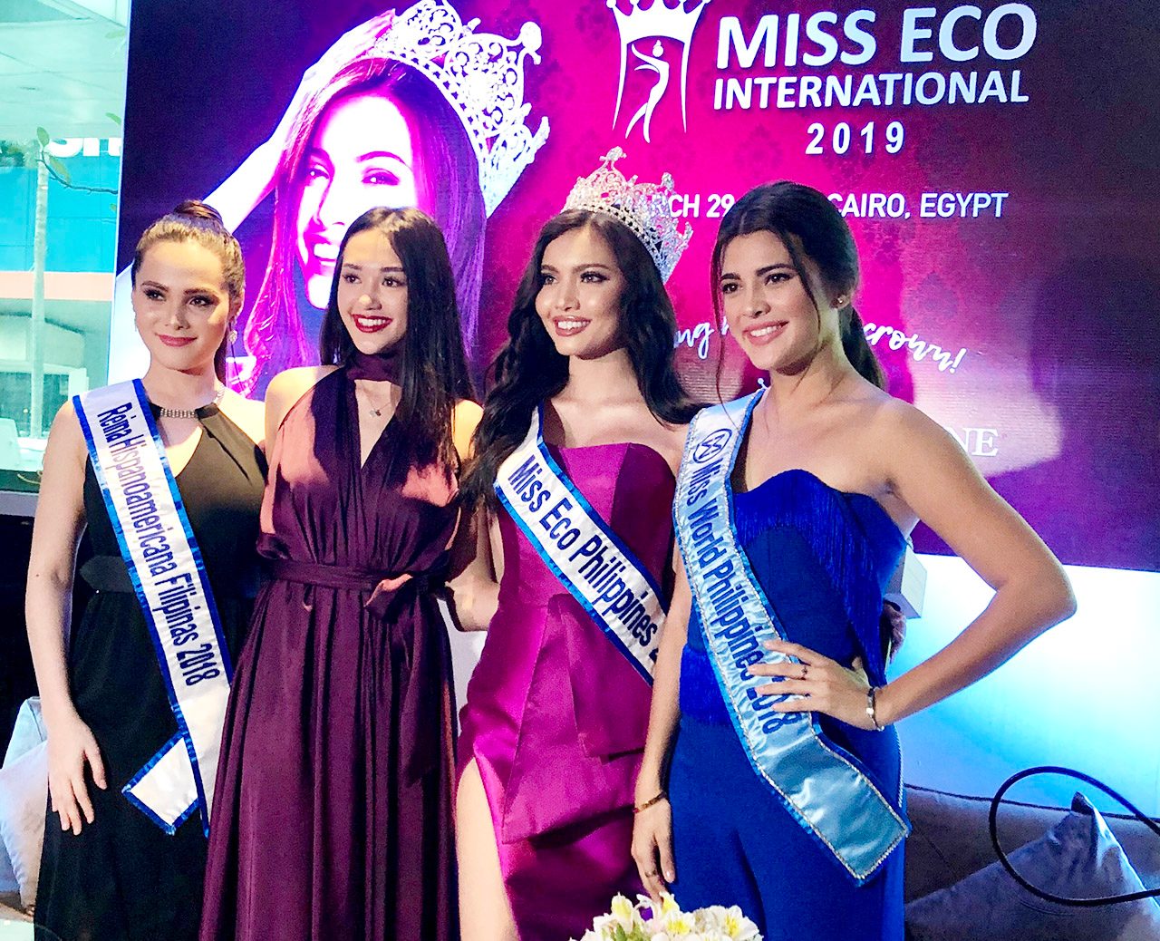 SUPPORT. Maureen with Miss World Philippines sisters Katarina Rodriguez, Kimi Mugford, and Alyssa Muhlach Alvarez. 