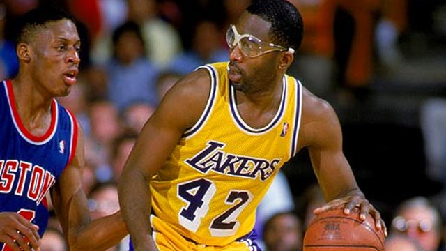 LOOK: Retired jersey numbers in Lakers history