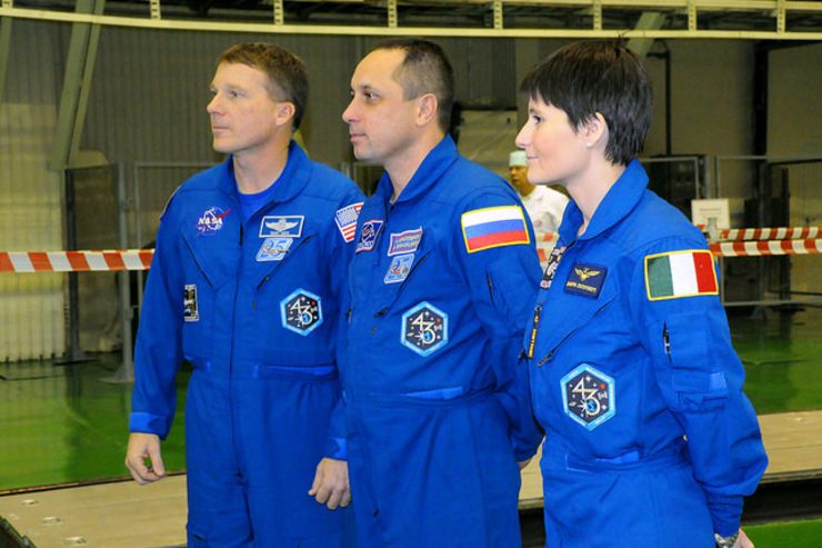 Italy’s first female astronaut heads to ISS in Russian craft