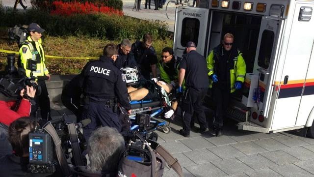 Canadian soldier, gunman dead in parliament attack