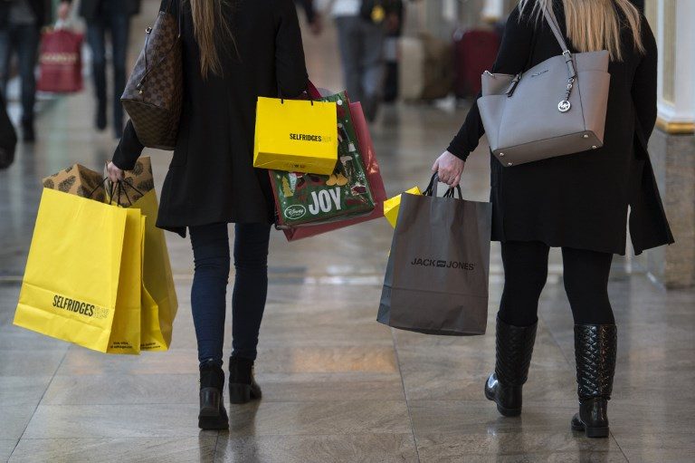 UK retail sector suffers as shoppers lack Christmas cheer