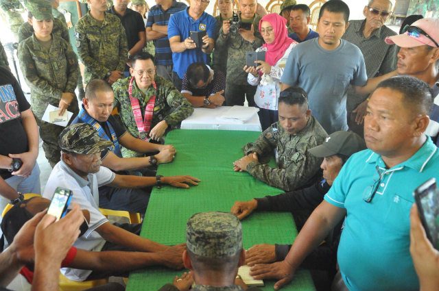 Army battalion plays key role in ending 5 clan wars in Mindanao
