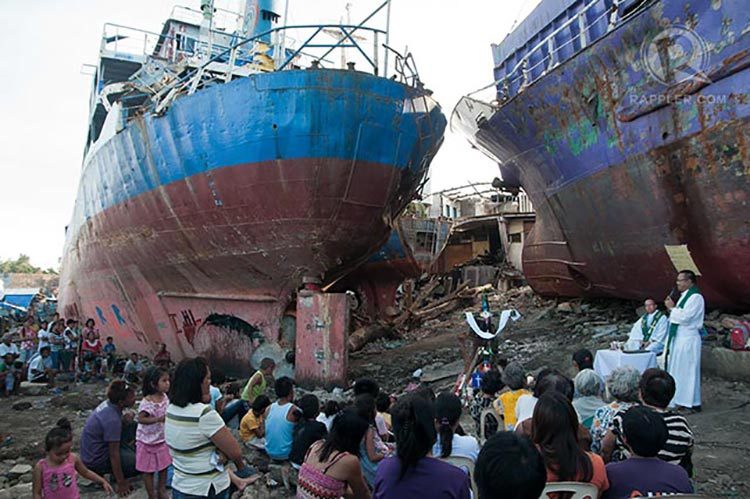 Tacloban’s dilemma: Salvage ships or dismantle houses?