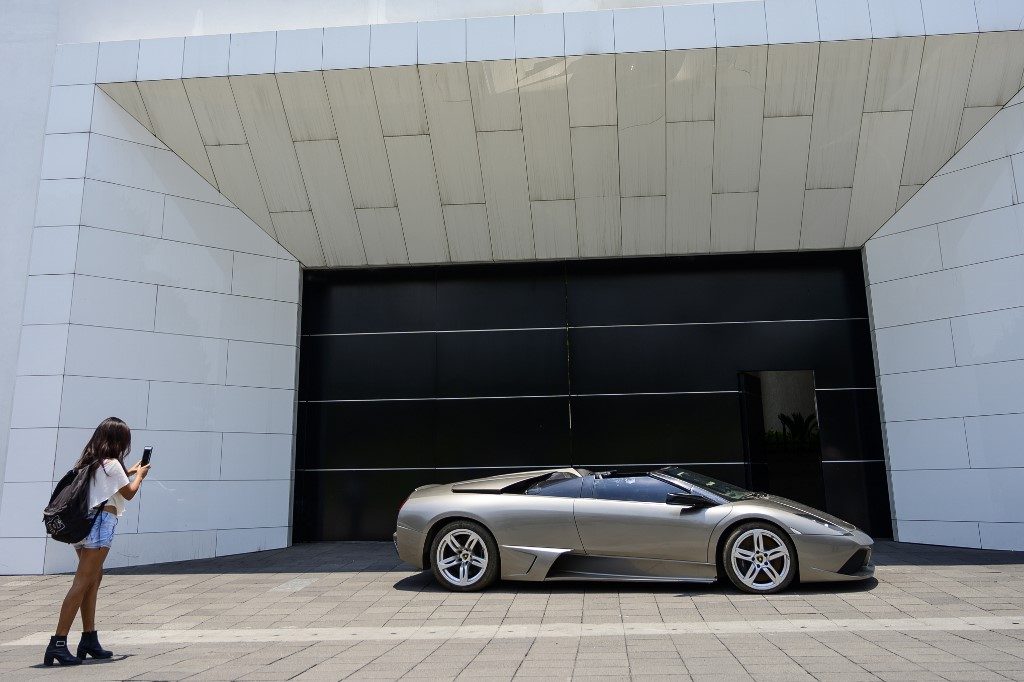 Mexico to auction Lamborghini, Porsches seized from criminals