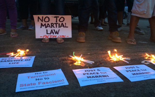 NEVER AGAIN. Cebu activists protest the imposition of Martial Law in Mindanao. Photo by Tagoy Jakosalem 