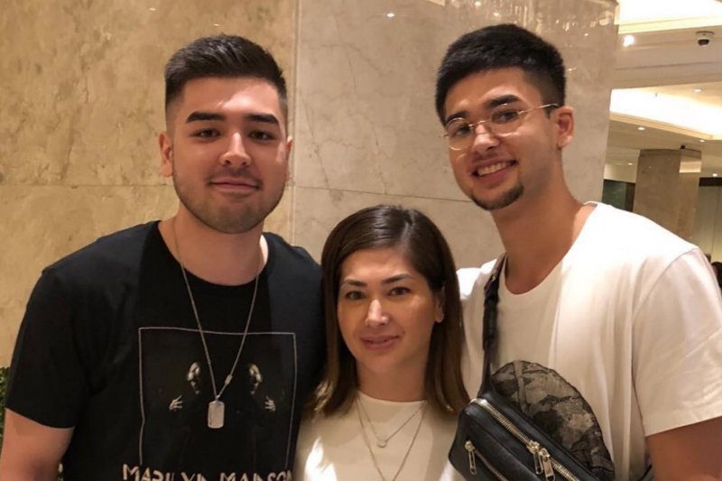 Jackie Forster reunites with sons Andre, Kobe Paras