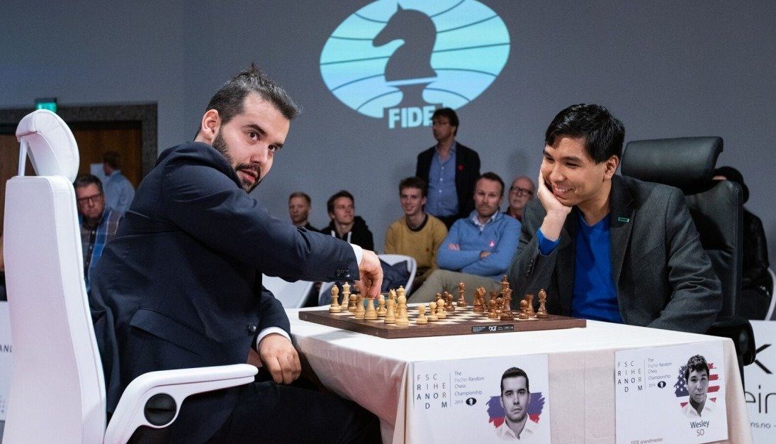 Magnus Carlsen, right, and Wesley So meet in the first final of FIDE World  Fischer Random