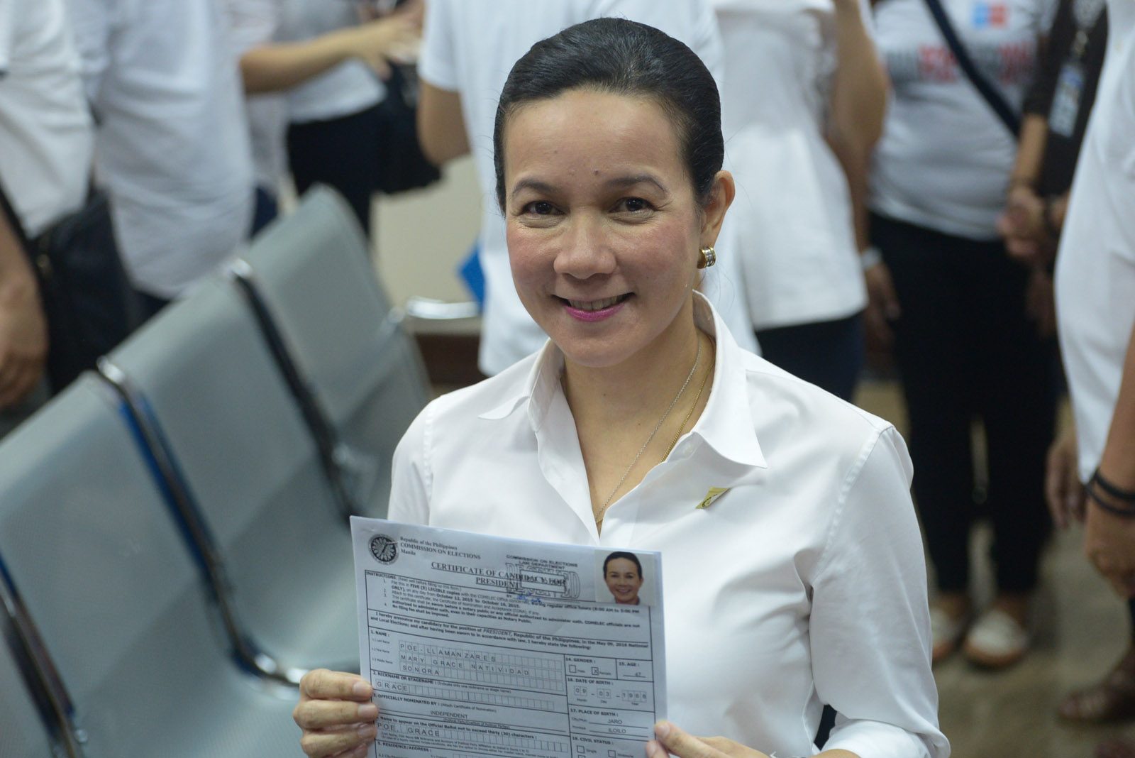 Supreme Court: Comelec can’t cancel Grace Poe’s candidacy yet