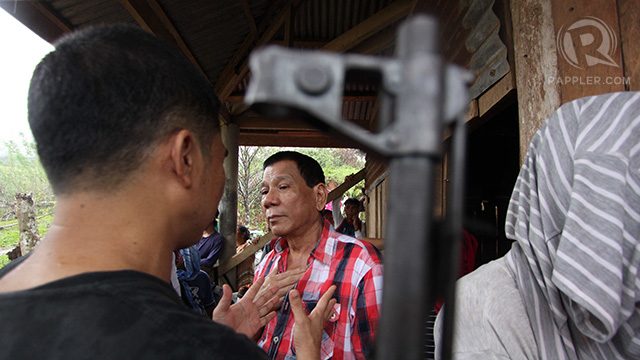 Duterte mengunjungi zona gerilya NPA yang dilanda topan