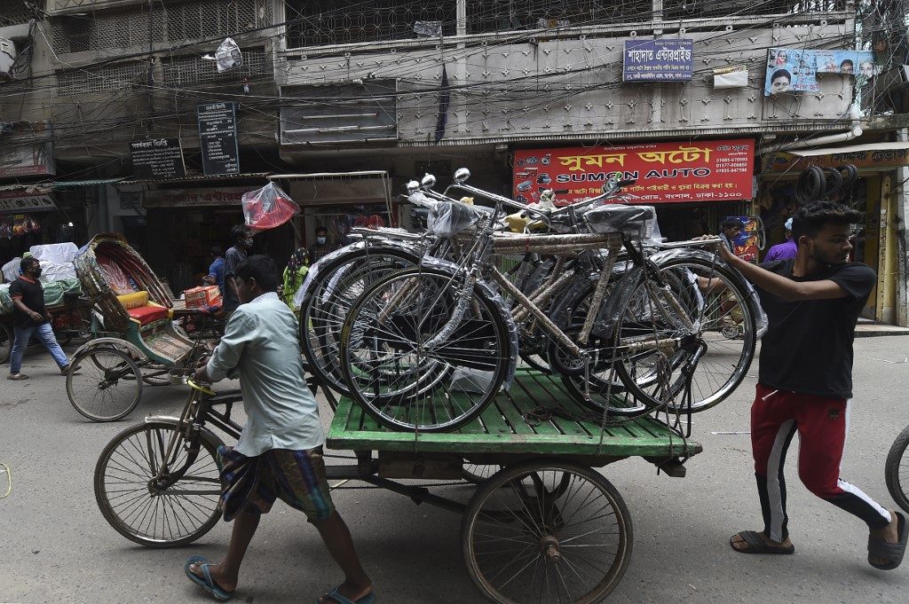 Virus fears fuel bicycle sales in congested Bangladesh cities