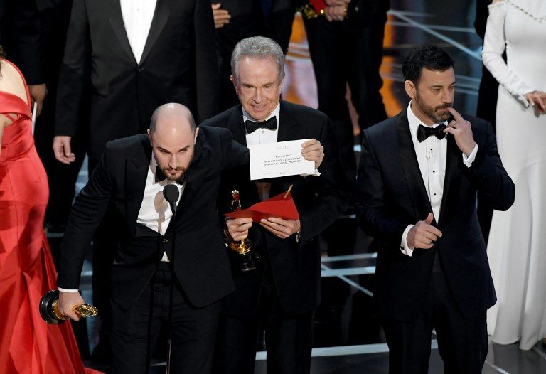 Oscars Auditors Pwc Apologize For Best Picture Mix Up