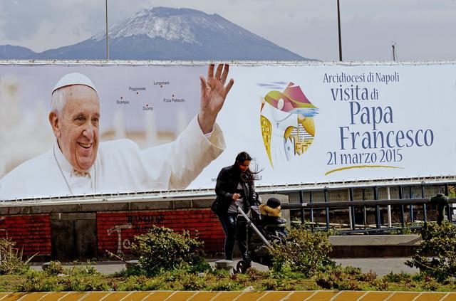 Pope conquers Naples, land of the mafia
