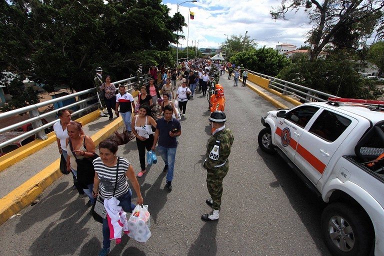 Venezuela and Colombia reopen border crossings without incident